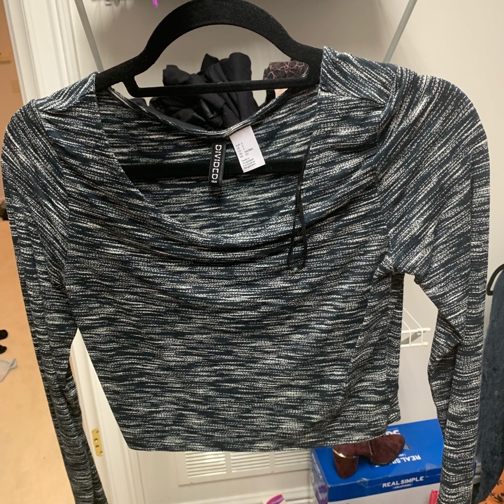 H&M Cropped Long Sleeve Basics Shirt